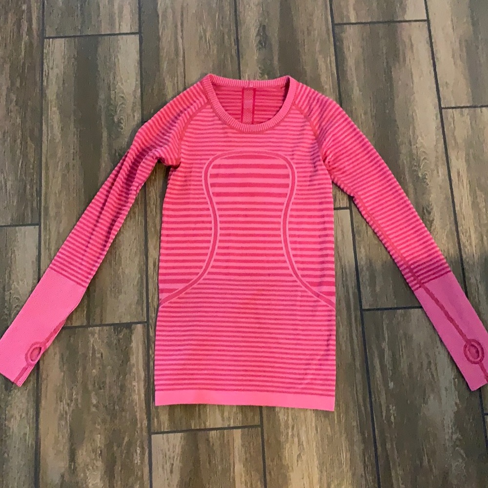 Lululemon swiftly tech long sleeve crew size 4